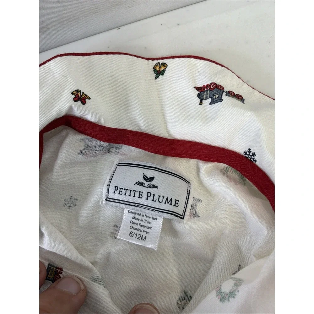 Petite Plume Artic Express Christmas Cambridge One-Piece Pajamas Size 6/12 Mnth